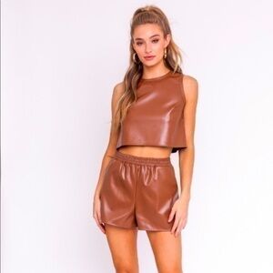 Le Lis Camel Vegan Leather Set